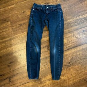 White House Black Market | XS Skinny Jeans